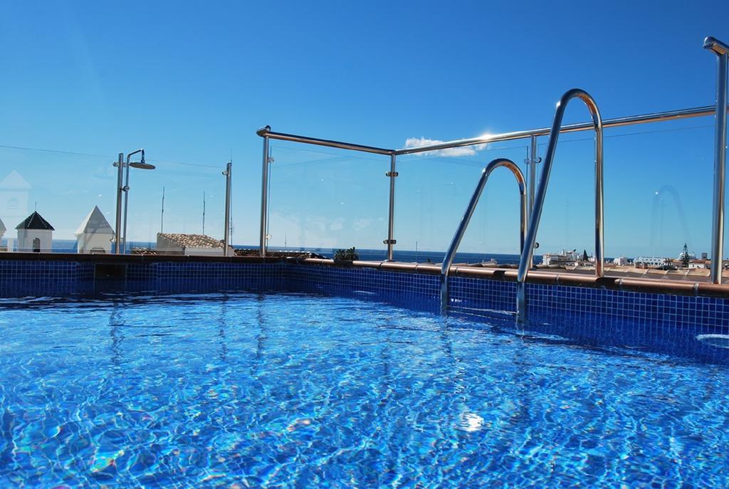 Apartamentos Plaza Нерха Екстериор снимка