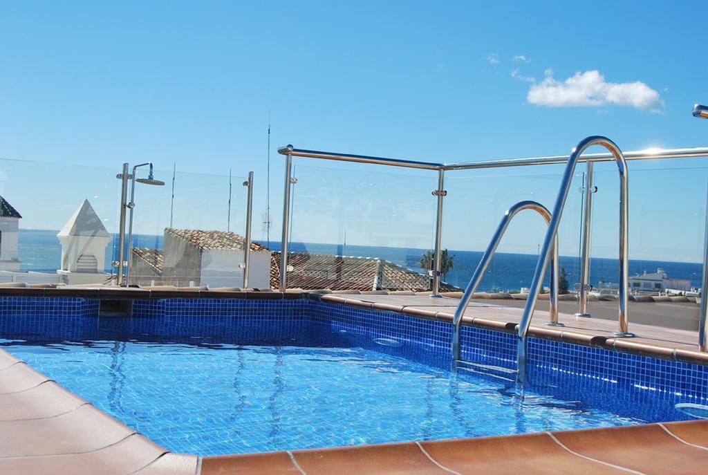 Apartamentos Plaza Нерха Екстериор снимка