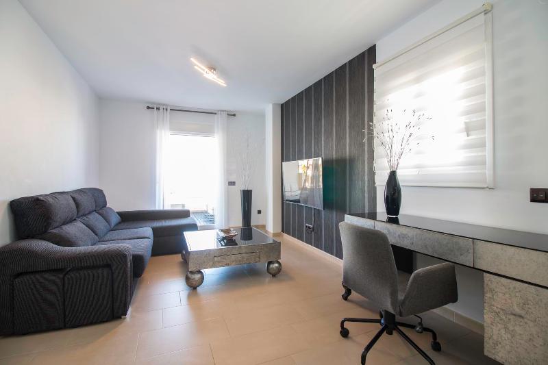 Apartamentos Plaza Нерха Екстериор снимка